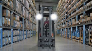 LED Arbeitsscheinwerfer angebracht an einem Linde Stapler LED Arbeitsscheinwerfer angebracht an einem Linde Stapler