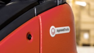 Mit dem Linde Approved Trucks-Programm können Kunden Gebrauchtstapler individuell auf alle Branchenanforderungen zuschneiden. Nach höchsten Qualitätsstandards aufbereitete Gebrauchtstapler von Linde Material Handling