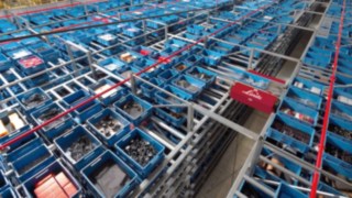 Warenlager von Linde Material Handling Materialfluss in einem Warenlager von Linde Material Handling