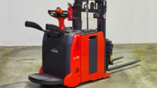 Von der Einzellösung zum Serienprodukt – der L06 Hochhubwagen Von der Einzellösung zum Serienprodukt – der L06 Hochhubwagen