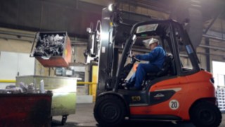 Der Dieselstapler H30 von Linde mit hydrostatischer Antrieb trotzt härtesten Bedingungen. Der Dieselstapler H30 im Einsatz bei Bohai Trimet Automotive